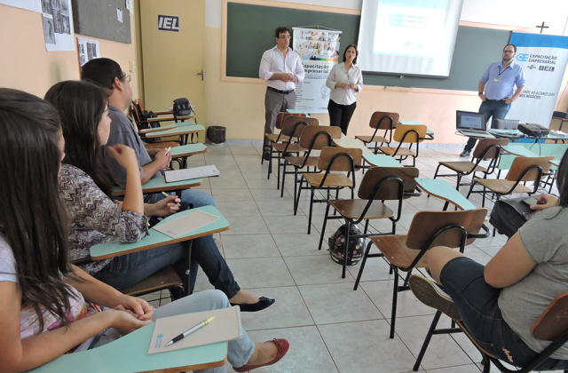 IEL promove aula inaugural de pós-graduação em sistemas de gestão em Três Lagoas IEL promove aula inaugural de pós-graduação em sistemas de gestão em Três Lagoas