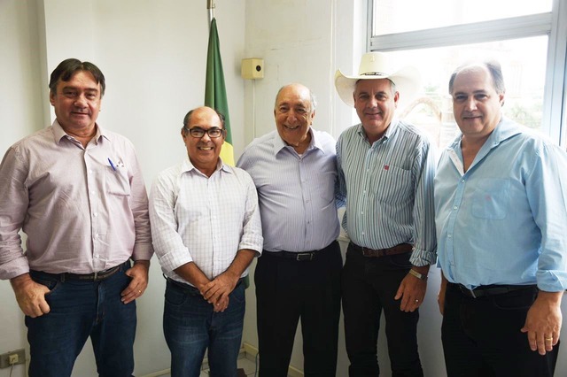  O Assessor Jurídico do Município de Três Lagoas, Luiz Henrique Gusmão, também participou da reunião. (Foto/Assessoria)