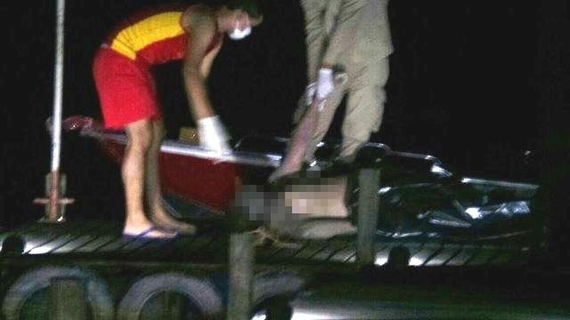 Homem encontrado morto em rio de Três Lagoas pode ser enterrado como indigente Cadáver foi retirado da água por mergulhadores do Corpo de Bombeiros. (Foto: Ricardo Ojeda/ Perfil News).