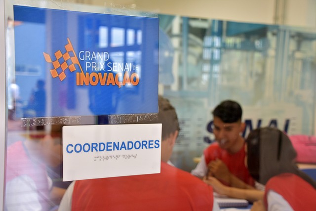 Vencedores do Grand Prix do Mundo Senai apresentam soluções inovadoras para as indústrias Os grandes vencedores apresentaram uma fábrica de cerveja artesanal e um complexo automatizado de homogeneização de pigmentos (Foto/Assessoria)