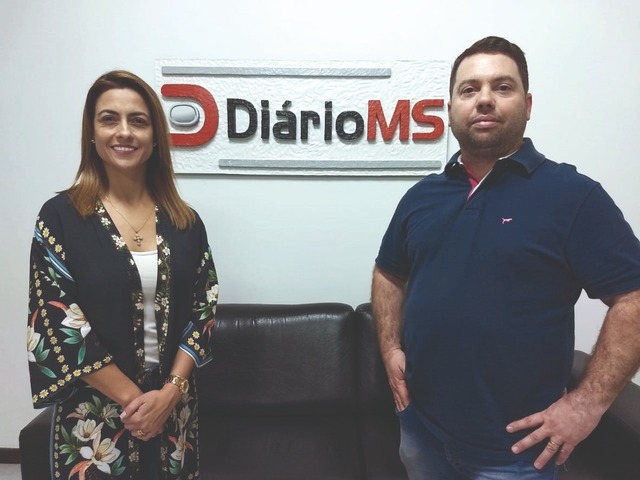 Soraya Thronick perde ação e Rodolfo Nogueira mantém 1ª suplência A senadora eleita, Soraya Vieira Thronick e o 1º suplente, Rodolfo Nogueira em visita ao jornal Diário MS em Dourados durante campanha eleitoral (Foto: Diário MS)