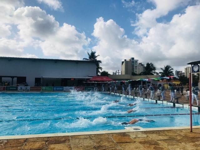 Natação de MS garante ouro e mais 3 medalhas no 1º dia dos Jogos Escolares Ao todo foram 4 medalhas, uma de ouro, uma de prata e duas de bronze (Foto: Divulgação)