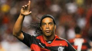 Sheik dos Emirados fez proposta por Ronaldinho Sheik dos Emirados fez proposta por Ronaldinho