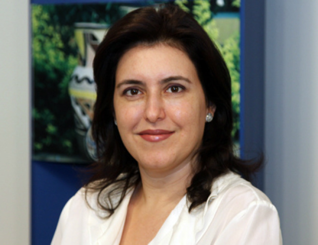 Simone continua na frente pela disputa da única vaga ao Senado para MS Candidata do PMDB ao Senado, Simone Tebet vem liderando desde o início das pesquisas, as intenções de votos do eleitorado de MS (Foto: Google)