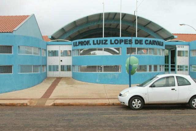 Escola estadual Luiz Lopes de Carvalho. (Foto: Arquivo/ Perfil News).