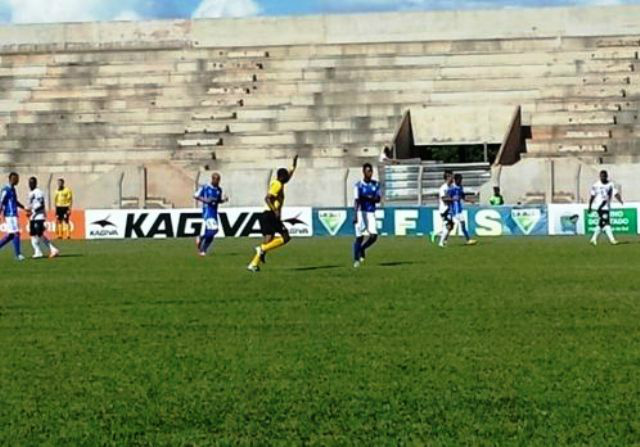 No dia 8 do mês passado, o Costa Rica bateu o Misto por 5 a 0, jogando no Madrugadão (Foto: G1)