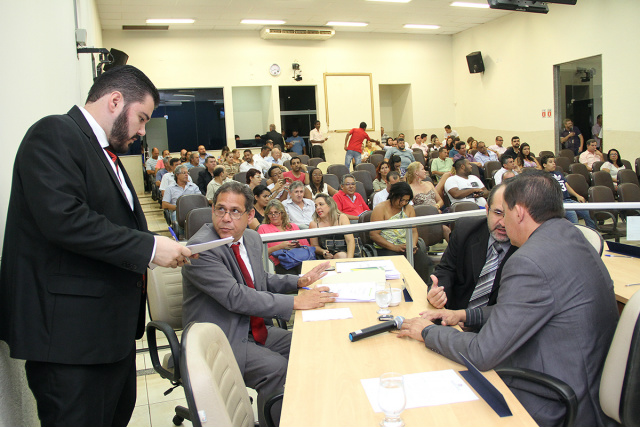 A Câmara Municipal de Três Lagoas, em sessão ordinária realizada na noite desta terça-feira (10), aprovou, por unanimidade, dois projetos de lei encaminhados pelo Executivo (Foto:Assessoria)