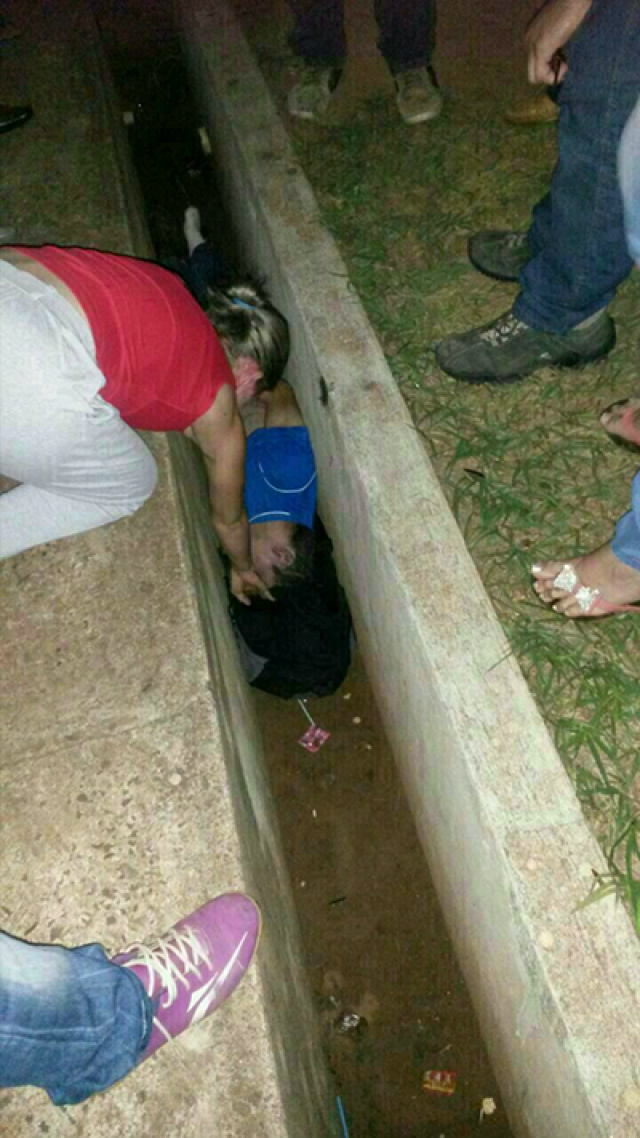 Ele foi levado desacordado para a Santa Casa de Paranaiba em estado grave (Foto: Jornal Tribuna Livre)