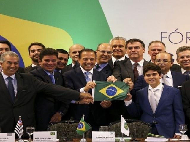 Governadores se reuniram na quarta-feira em Brasília e elaboraram 12 pedidos a Jair Bolsonaro. (Foto: Marcelo Camargo/Agência Brasil)
