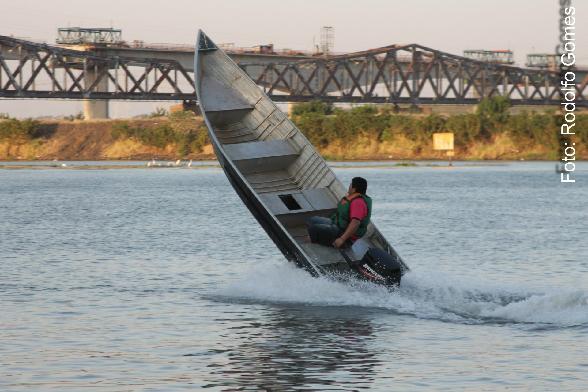 Arrancadão de Barcos agita fim de semana em Três Lagoas Cinco categorias diferentes, que correspondem à potência do motor dos barcos (15, 25, 40, 60 e 90 HPs) foram disputadas (Fotos: Rodolfo Gomes)