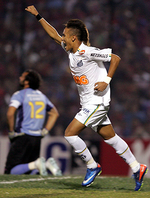Neymar no Real? 'Tudo é possível', diz agente a jornal espanhol 'Joia' do Santos, Neymar pode pintar no Real
(Foto: Agência Reuters)