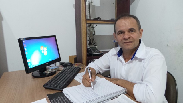 
O sócio proprietário da Mademinas, Alves Pereira, falou que a empresa sempre procurou qualificar a mão de obra para ter um padrão de qualidade na produção (Foto: Ricardo Ojeda)
