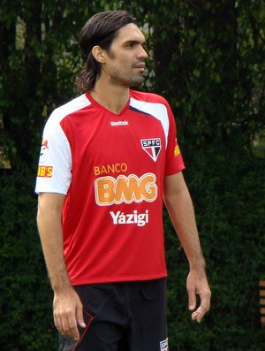 Por Fernandão, Felipão liga para empresário e manifesta interesse Fernandão deixou o São Paulo, e está no interior
de Goiás (Foto: Site oficial do São Paulo FC)