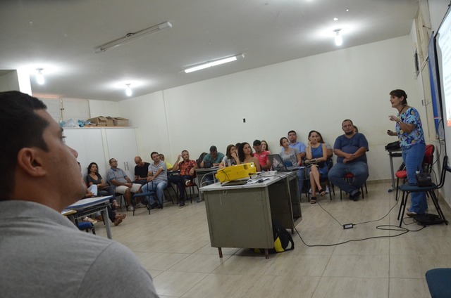 O evento contou também com a palestra sobre bullying, ministrada por Rosinei Nantes (Foto/Assessoria)