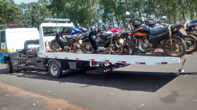 PMR apreende veículos, contrabando e aplica multa em Ponta Porã A ação aplicou 37 (trinta e sete) notificações (Foto: Divulgação/PMR MS)