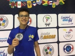 Judocas de MS brilham no Equador e faturam medalhas de prata e bronze João Pedro terminou o Pan com a medalha de prata (Foto: Arquivo pessoal)