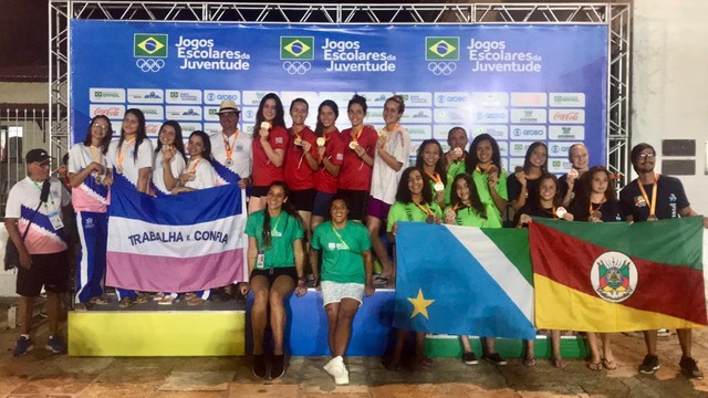 Delegação de MS encerra 1ª fase dos JEJ com 10 medalhas e dois títulos inéditos Após a premiação, os atletas receberam da delegação Japonesa uma lembrança dos Jogos Olímpicos que acontecerão no Japão em 2020.