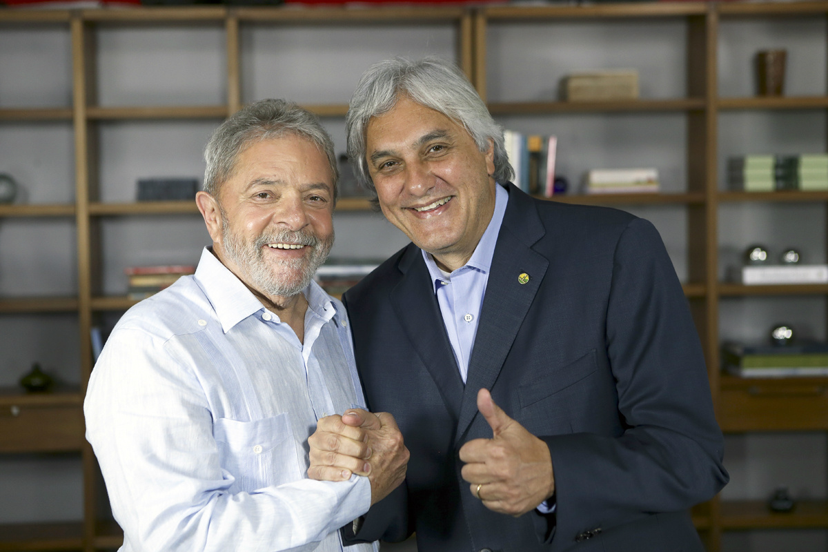  “Vamos retribuir ao ex-presidente Lula todo o carinho que ele sempre teve com a população do nosso estado