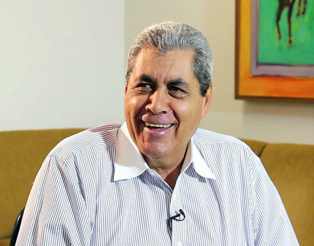 André vai deixar contas equilibradas e pagar 3 folhas salariais em dezembro Puccinelli disse ainda que efetuará a quitação da parcela referente à dívida que o Estado possui com a União, além de deixar dinheiro em caixa para a conclusão das obras iniciadas durante sua gestão (Foto: Rodrigo Maia)