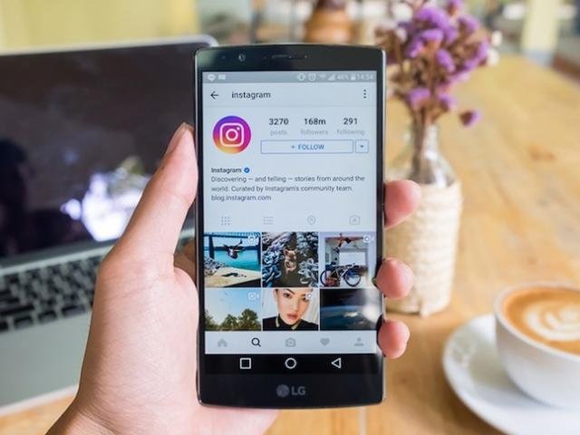 Instagram começa a remover curtidas e seguidores falsos de perfis Layout da rede social para celulares. (Foto: ReproduçãoInternet)