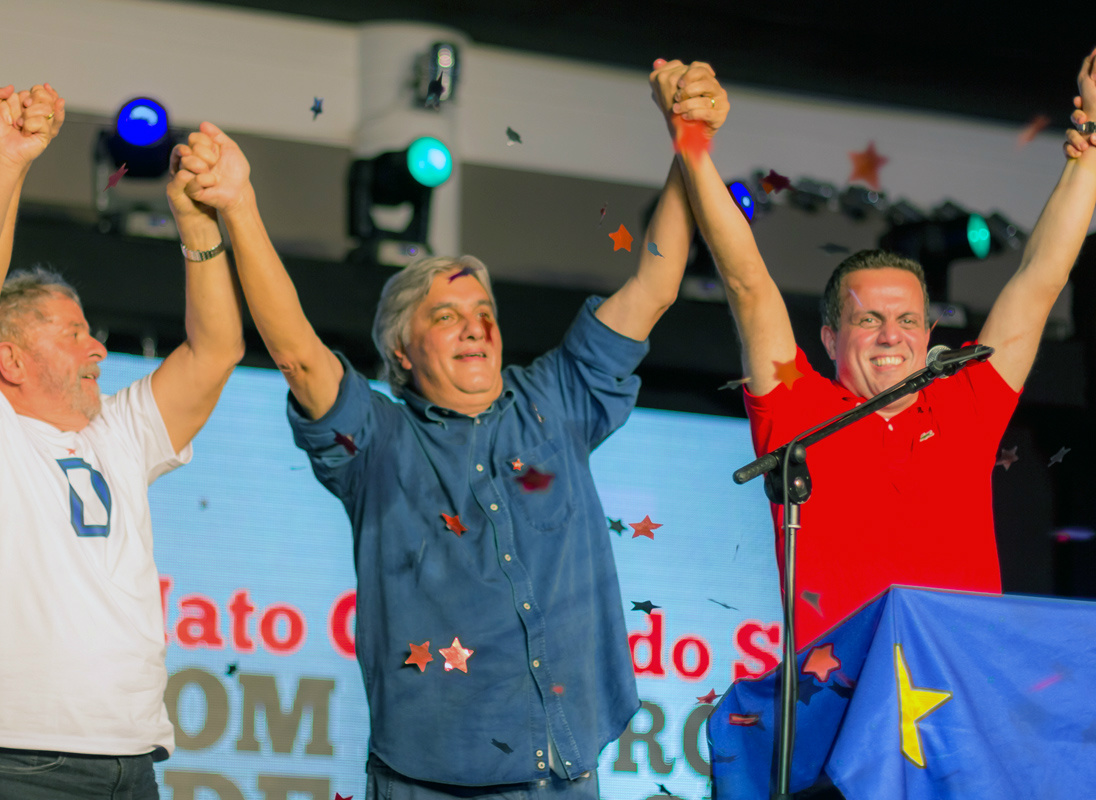 Lula participa de carreata e ato político em Campo Grande Lula, Delcídio e Ayache estarão juntos novamente nesta quinta-feira em Campo Grande (Foto: Divulgação)