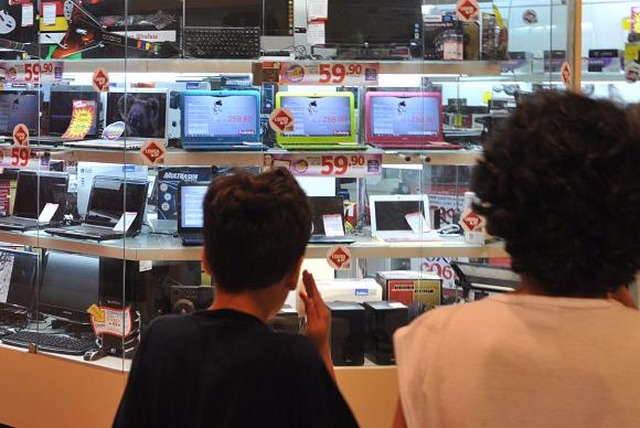 Vendas do comércio varejista crescem 1% em abril Depois de dois meses de queda, comércio varejista cresceu 1% em abril (Foto:Agência Brasil)