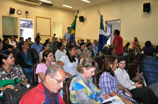 A prefeita Márcia Moura participou da abertura da 271ª Reunião Ordinária Descentralizada do Conselho Estadual de Saúde de Mato Grosso do Sul (Foto: Divulgação/Assecom))