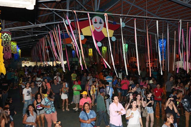 Sob a animação do cantor Pedro Thomé e Banda Potência Máxima (Foto/Assessoria)