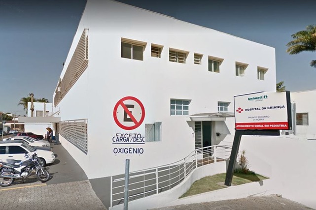 'Não quero viado em casa': pai espanca filho de 3 anos que brincava com batom Menino foi levada ao Hospital da Criança para passar por atendimento. Foto: Reprodução Google Street View