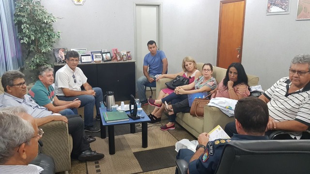 CCS vai discutir com entidades ações para segurança de Três Lagoas Reunião aconteceu na sede do Batalhão da Polícia Militar de Três Lagoa e contou com a presença de 11 conselheiros (Foto: Coronel Arruda)