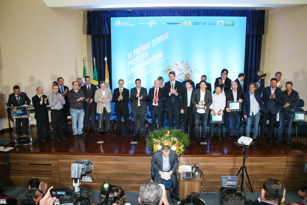 Premiação de prefeitos de MS destaca importância do empreendedorismo na gestão pública