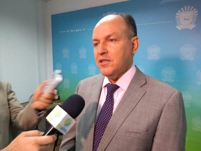 Assembleia de MS vai chamar 28 aprovados em dezembro, diz Mochi Presidente da Assembleia Legislativa de MS, deputado Junior Mochi, durante entrevista nesta quinta-feira. (Foto: Leonardo Rocha).