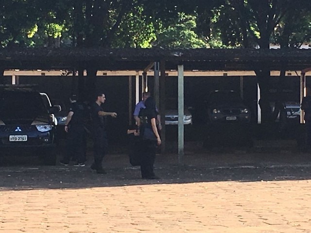 Dois suspeitos de aplicar golpes em 25 mil vítimas saem da prisão em MS Um dos presos na operação Ofir, em Campo Grande (MS) (Foto: Alexandre Cabral/ TV Morena/Arquivo)
