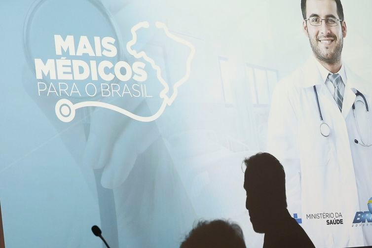 Prorrogação das inscrições foi anunciada pelo ministro Gilberto Occhi - Valter Campanato/Agência Brasil
