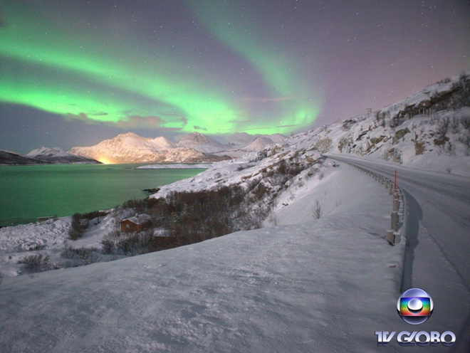 Na Noruega, o primeiro registro da Aurora Boreal por uma TV brasileira As luzes do norte dançam sobre a noite polar.. (Foto: Blog Conexão REP.CINE)