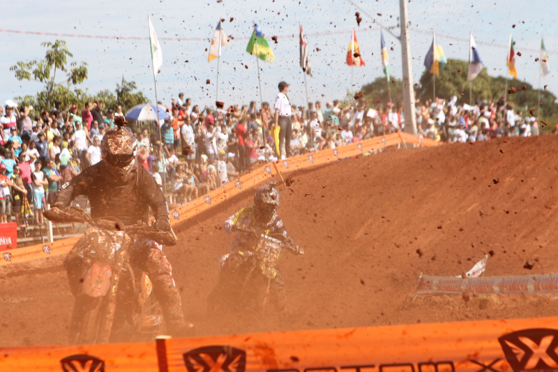Equipe da Confederação Brasileira de Motociclismo já está em Três Lagoas Público esperado para os dois dias de competição é de 20 mil pessoas (Foto: Arquivo/ Perfil News)