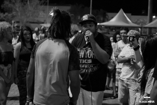 Nesta noite, o MC finalista das batalhas será premiado com a gravação de um single, pela Agência Black Mídia (Foto/Marcus Cabanha / Black Mídia)