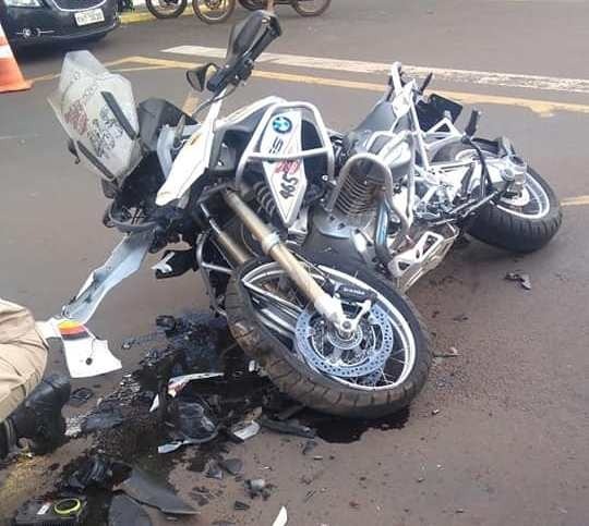 Moto de Eduardo Gaúna ficou destruída. Foto do Ponta Porã Informa.