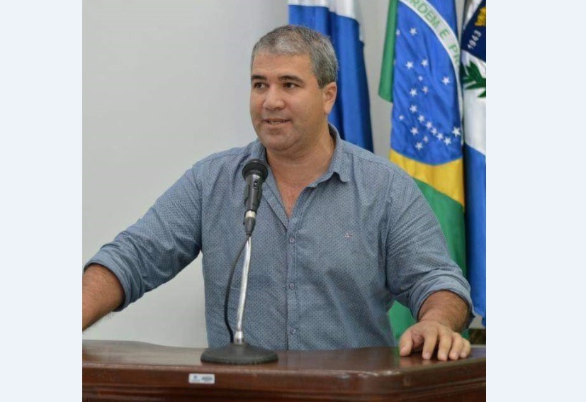 Presidente da Associação Comercial de Ponta Porã não resiste e morre na mesa de cirurgia Eduardo Gaúna, presidente da Associação Comercial de Ponta Porã, não resistiu aos ferimentos de um acidente de moto nesta tarde. Foto: Reprodução Facebook.