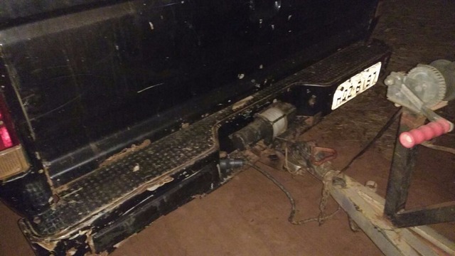 As munições, todas intactas, estavam escondidas no mesmo compartimento no veículo (Foto: PMR/Divulgação).