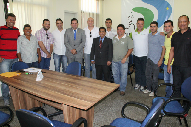 Eduardo Rocha garante a realização do Circuito Costa Leste de Pesca Esportiva Os detalhes do evento e a liberação dos recursos, por parte da Fundesporte, foram acertados em uma reunião realizada nesta terça-feira(08) (Foto: Divulgação/Assecom)