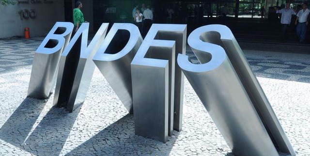Senado deve votar se avaliza renegociação de dívidas com o BNDES com o MS Senado deve votar se avaliza renegociação de dívidas com o BNDES com o MS