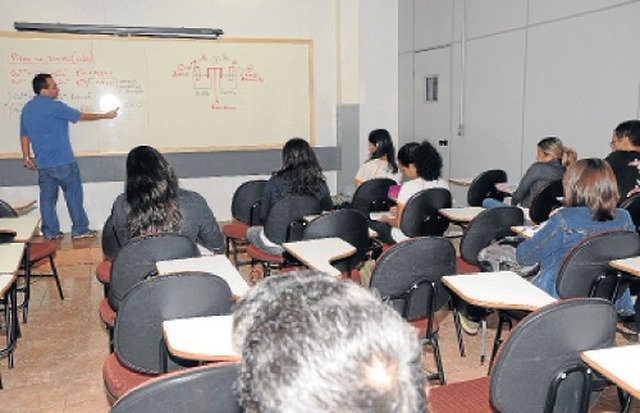 UFMS oferece cursinho preparatório para o Enem - Foto: Paulo Ribas/Correio do Estado