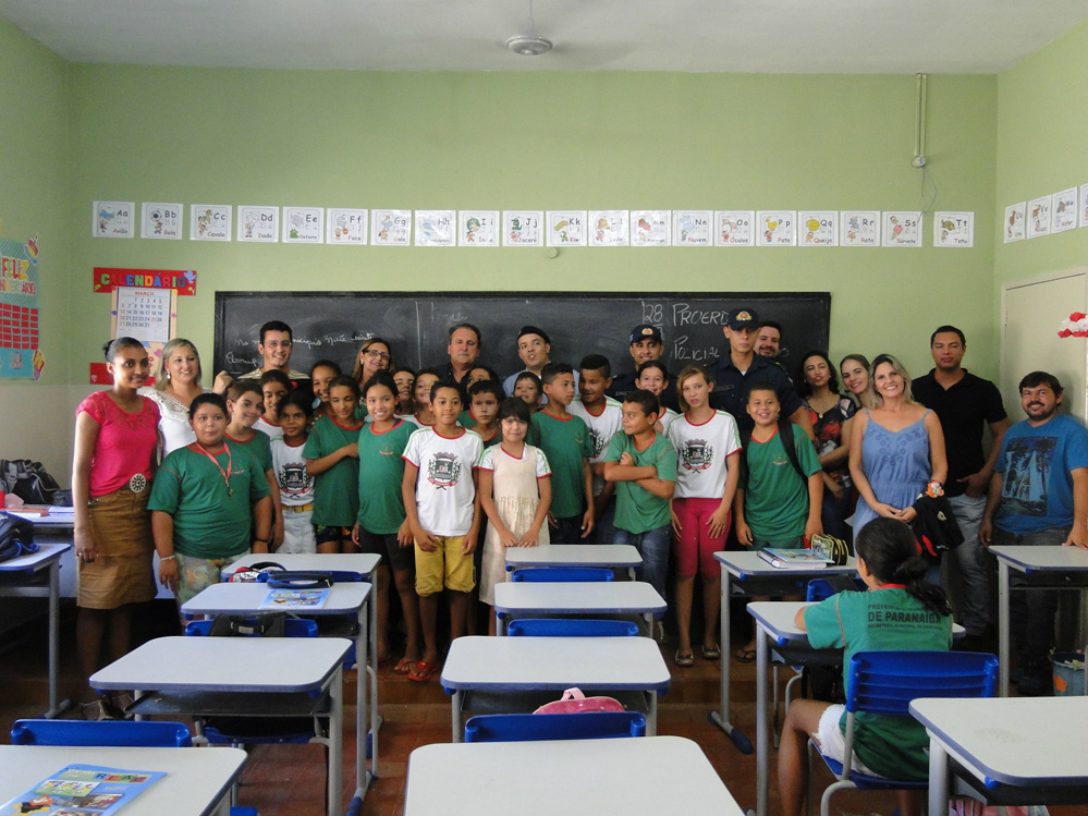 Iniciam aulas do Proerd nas escolas de Paranaíba A estimativa é atender 600 crianças entre nove e 11 anos, com orientações sobre o perigo das drogas e da violência. (Foto: Assessoria)