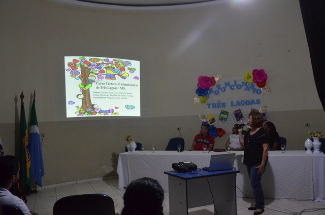 O evento contou com a presença dos Presidentes do Sinted Maria Laura de Castro Santos de Três Lagoas e Paulo Antônio dos Santos (Foto/Assessoria)