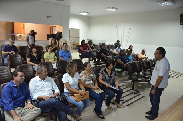 No roteiro da apresentação, Reinaldo relatou a arrecadação geral do 3º quadrimestre (Foto/Assessoria)