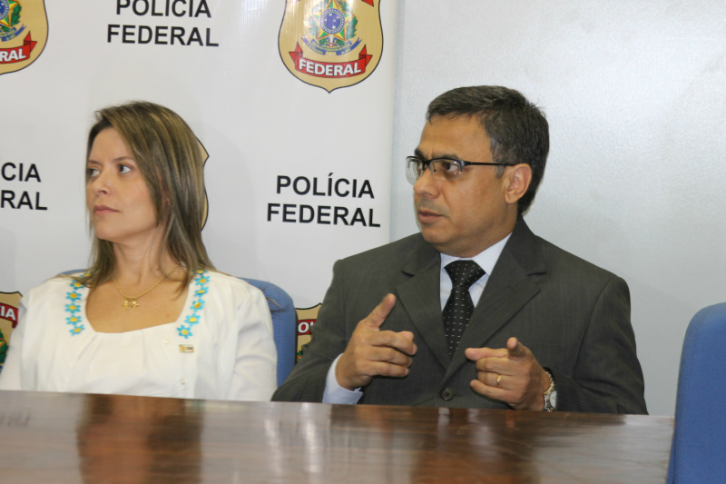 Envolvidos nas fraudes na Prefeitura de Água Clara podem ser presos e ter que ressarcir R$ 3,6 mi Delegado Nivaldo detalha a operação e diz que envolvidos, caso condenados, podem pegar até 4 anos de cadeia (Foto: Léo Lima)