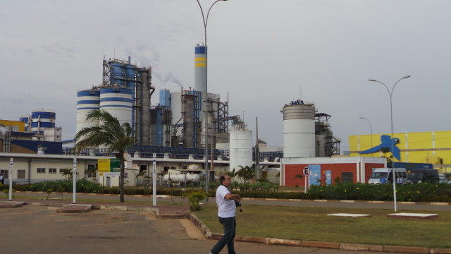 Unidade da International Paper em Três Lagoas não parou a produção e diz que negociação com trabalhadores já está em discussão (Foto: Ricardo Ojeda)