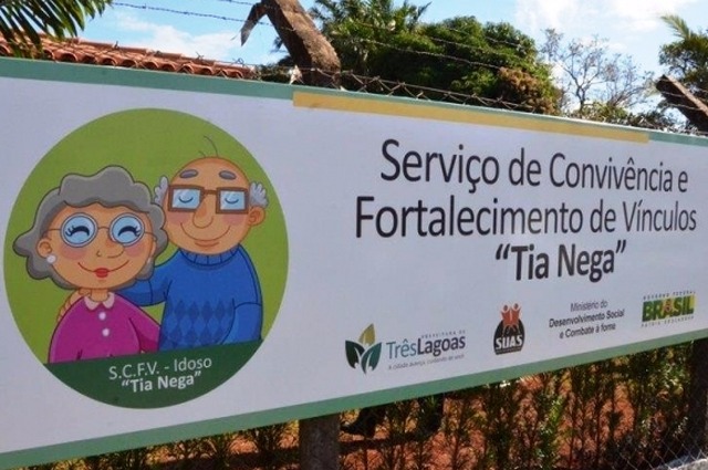 Cancha de Bocha do Centro de Convivência Tia Nega será inaugurada nesta terça-feira Para uso da quadra de bocha faltavam as obras de revestimento sintético, autorizadas recentemente pelo prefeito Angelo Guerreiro. (Foto: Secom Três Lagoas)
