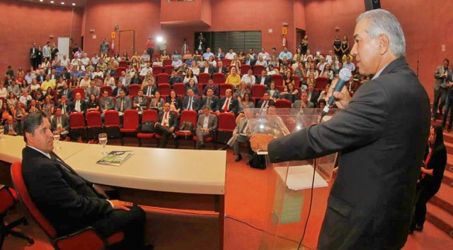 Em evento nacional, Reinaldo Azambuja destaca medidas de controle e transparência Fotos: Chico Ribeiro
